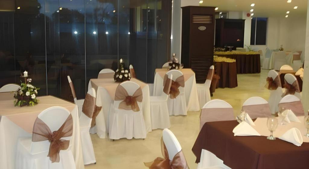 Alicia Hotel & Restaurant Legazpi Exterior photo